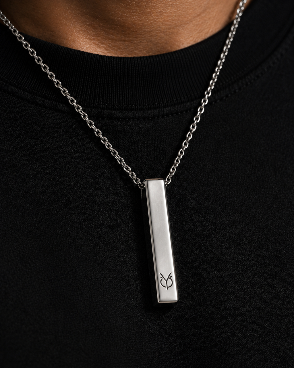 ORIYEN Emblem Pendant (Silver)