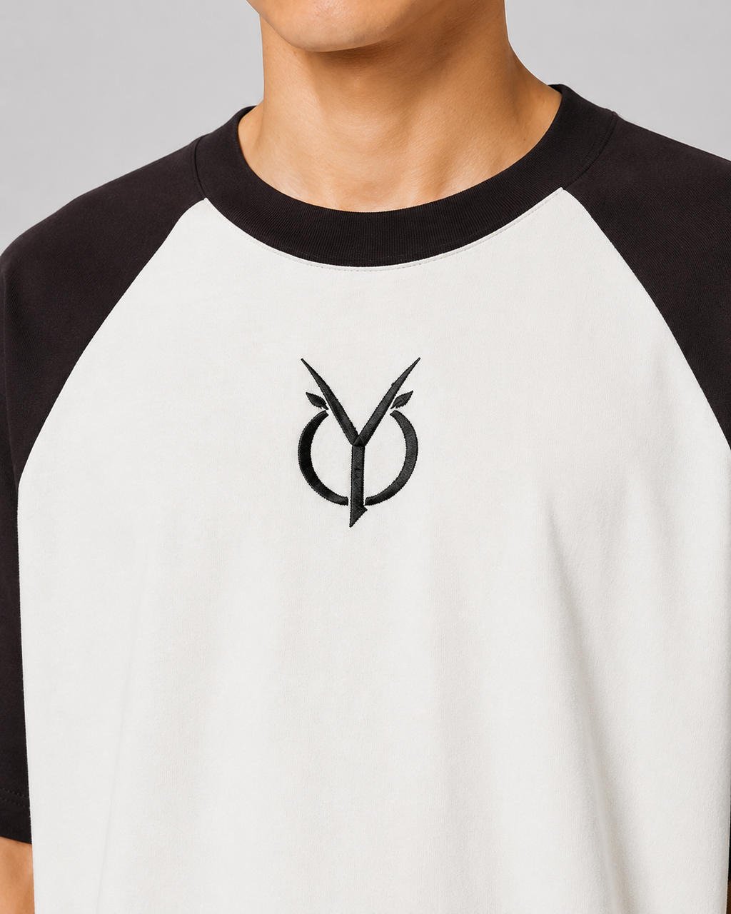 ORIYEN Emblem Oversized Tee (Black)